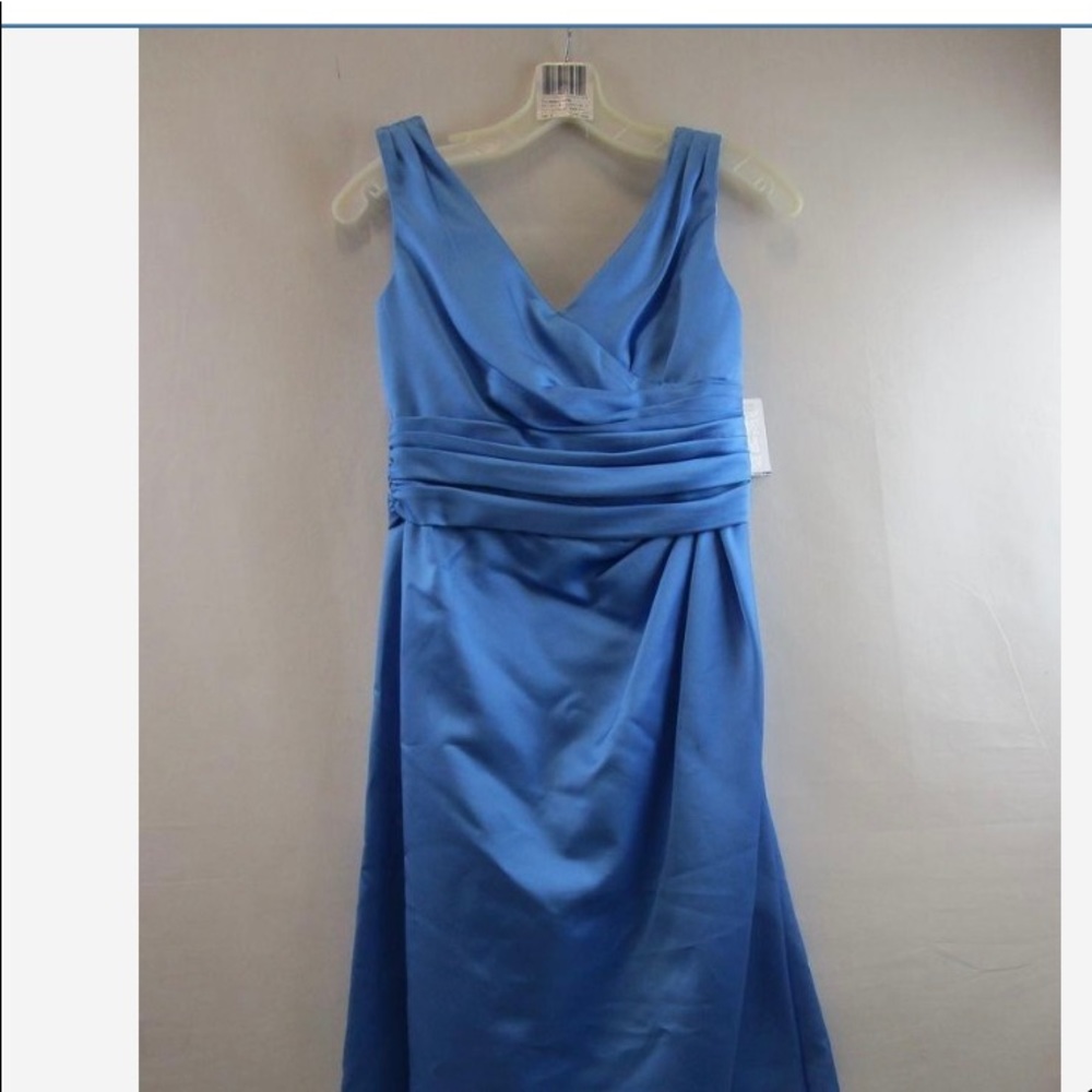David’s Bridal formal dress light blue size 4 NWT